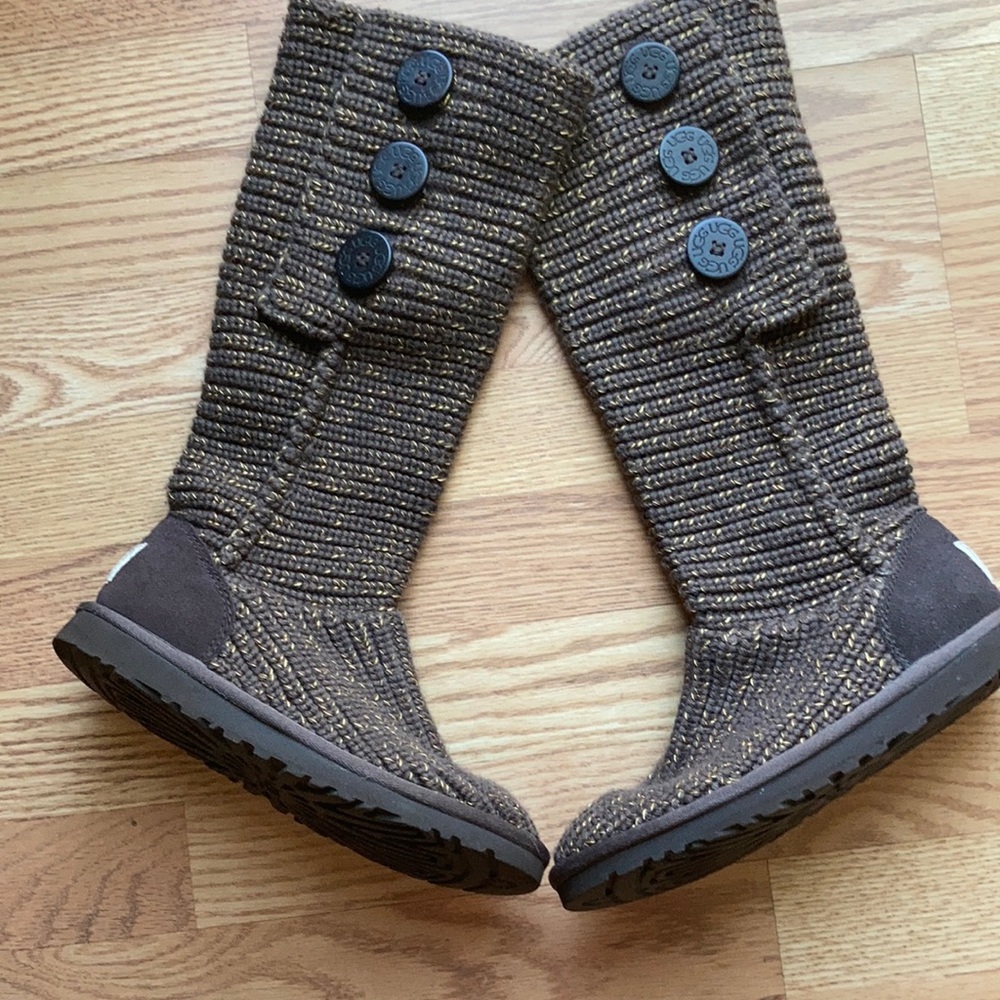 EUC UGG Cardy Boot